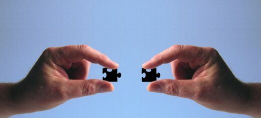 hand_keep_puzzle_finger_fit_insert_handle_pieces_of_the_puzzle-7